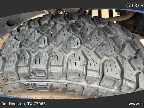 Used 2018 Jeep Wrangler Unlimited Sport S AWD/4WD image 13