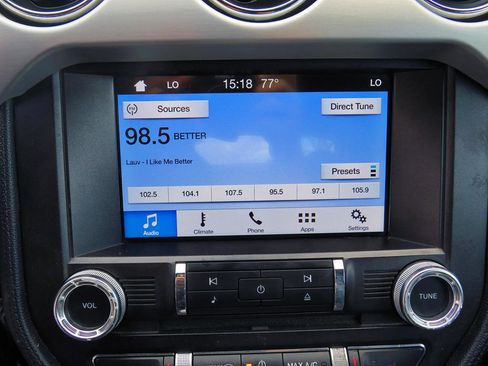 Used 2017 Ford Mustang Premium image 31