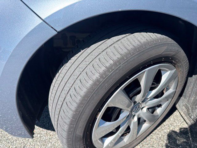 Used 2023 Toyota Corolla LE FWD image 10