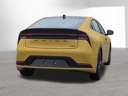 Certified 2025 Toyota Prius image 5