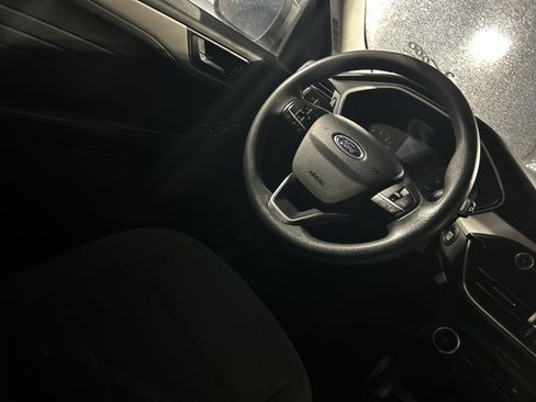 Used 2022 Ford Escape SE image 20