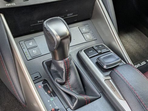 Used 2019 Lexus IS 300 F Sport w/ F Sport Package RWD image 16