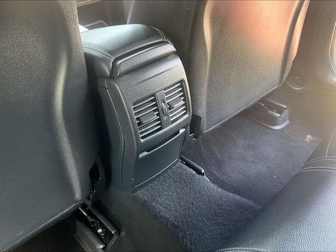 Used 2019 Mercedes-Benz CLA 250 image 31
