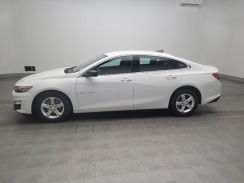 Used 2024 Chevrolet Malibu LS FWD image 2