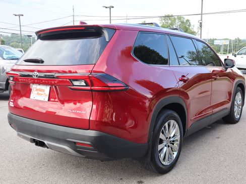 Used 2026 Toyota Grand Highlander AWD image 7