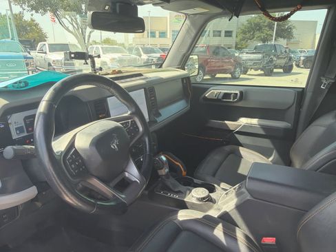 Used 2021 Ford Bronco Badlands AWD/4WD image 8