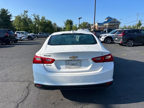 Used 2018 Chevrolet Malibu LT FWD image 6