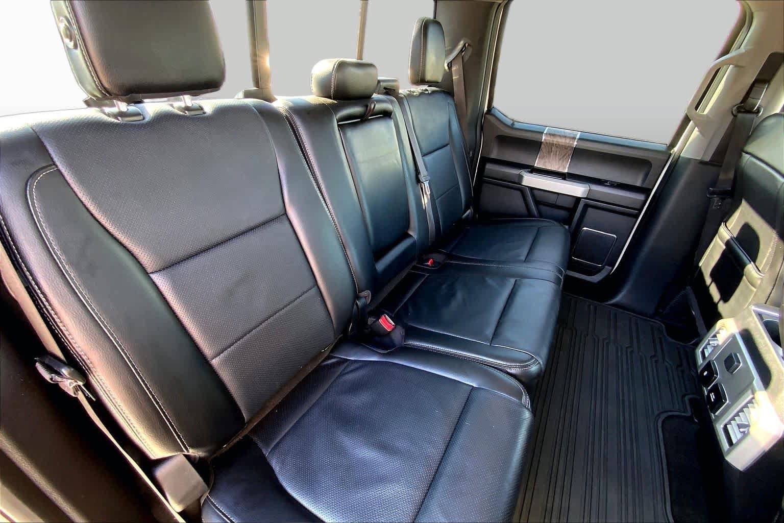 Used 2017 Ford F250 Lariat w/ Lariat Value Package RWD image 17