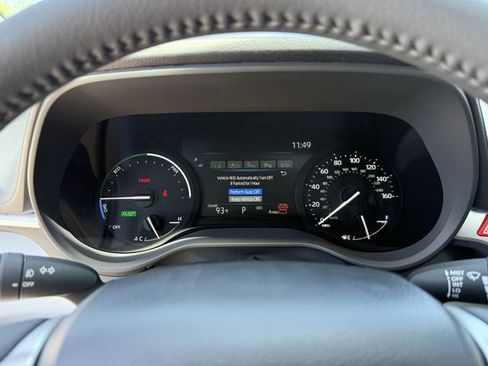 New 2026 Toyota Sienna XLE FWD image 15