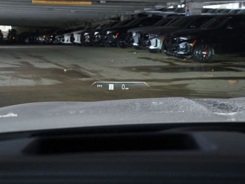 New 2026 BMW 740i xDrive image 17