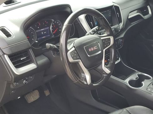 Used 2021 GMC Terrain SLT w/ LPO, Floor Liner Package FWD image 8