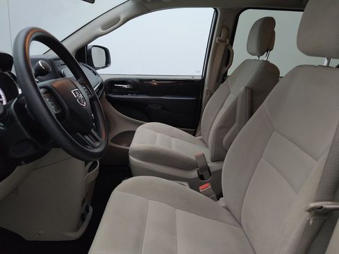 Used 2016 Dodge Grand Caravan SE w/ Quick Order Package 29E SE FWD image 17