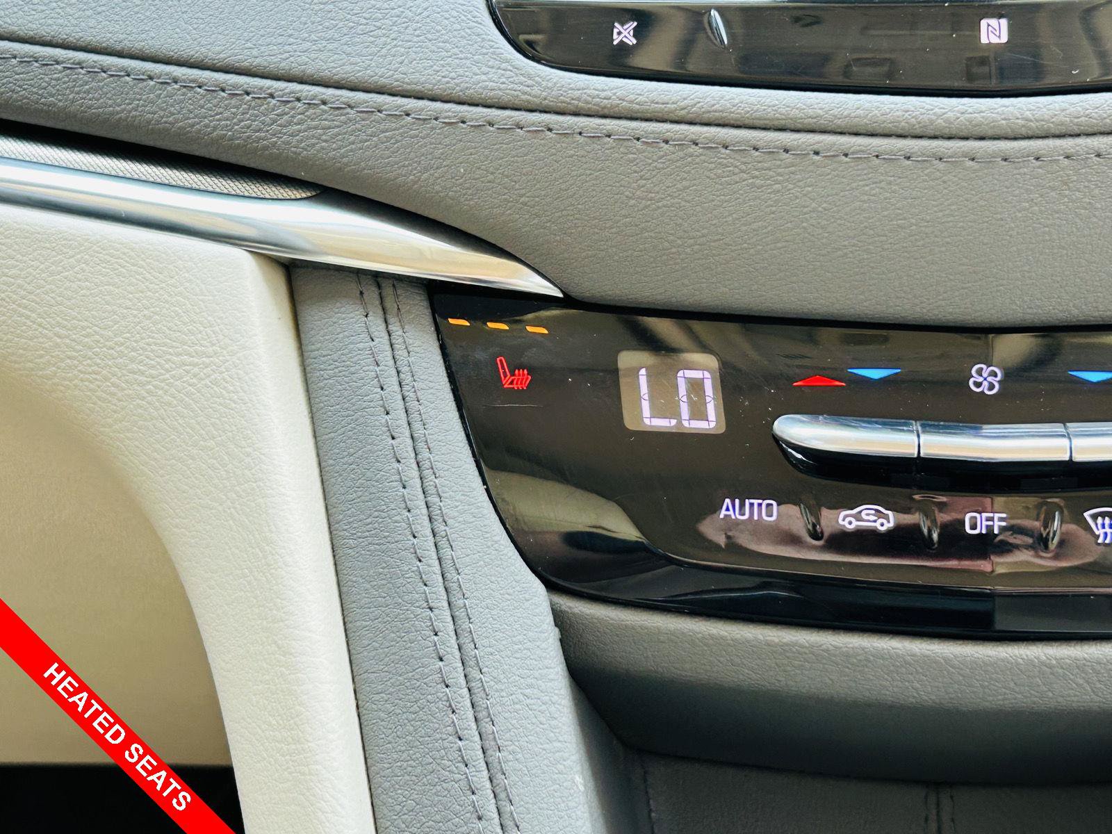 Used 2020 Cadillac XT5 Premium Luxury w/ LPO, Floor Liner Package FWD image 7