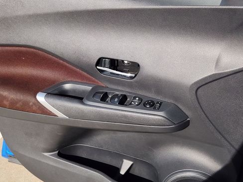 Used 2024 Nissan Kicks SR image 24