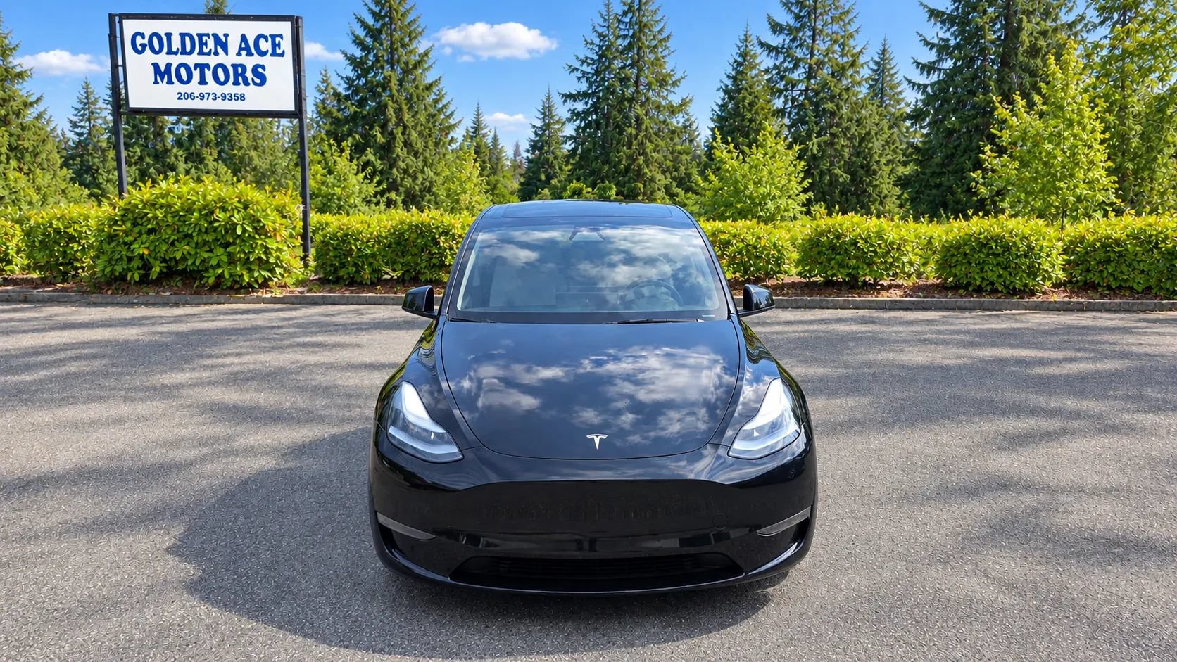 Used 2024 Tesla Model Y Performance AWD/4WD image 2