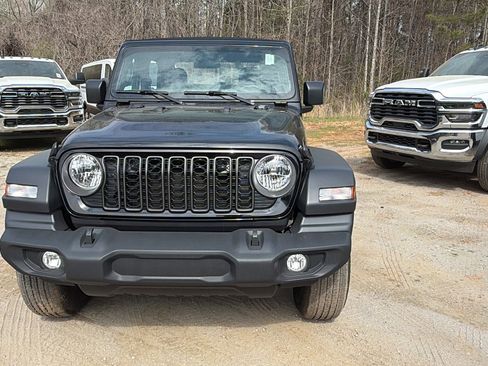 Used 2024 Jeep Wrangler Sport image 3