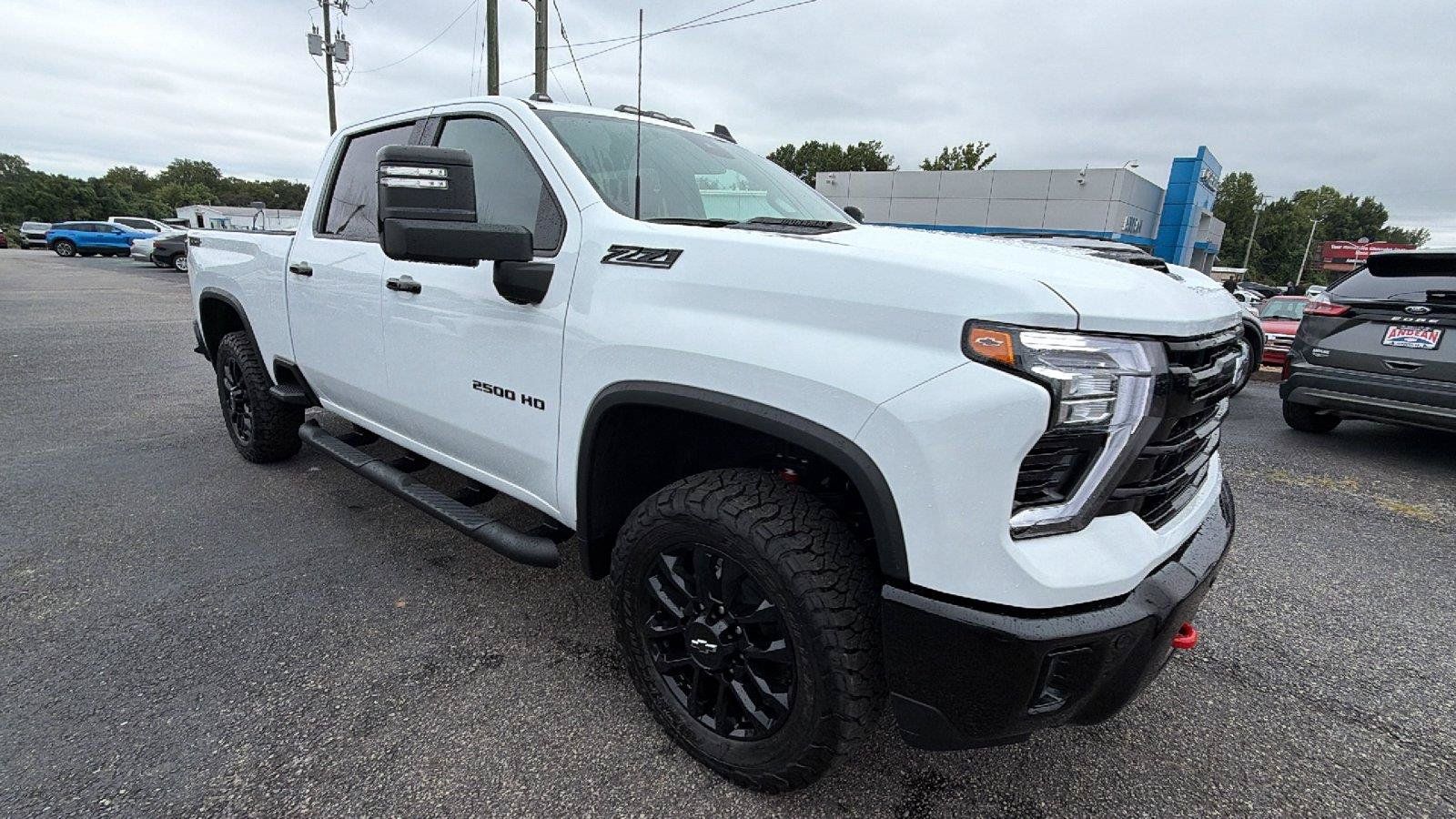 New 2026 Chevrolet Silverado 2500 LT w/ Trail Boss Package AWD/4WD image 7