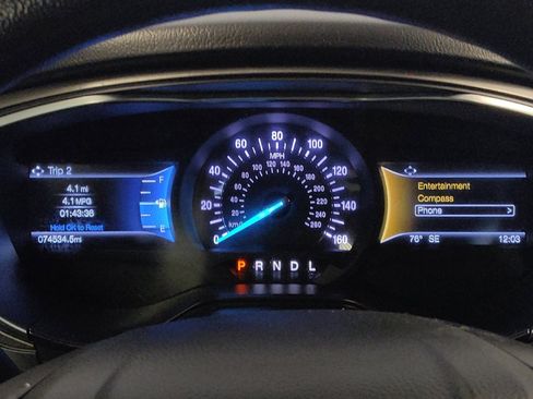 Used 2019 Ford Fusion SE FWD image 23