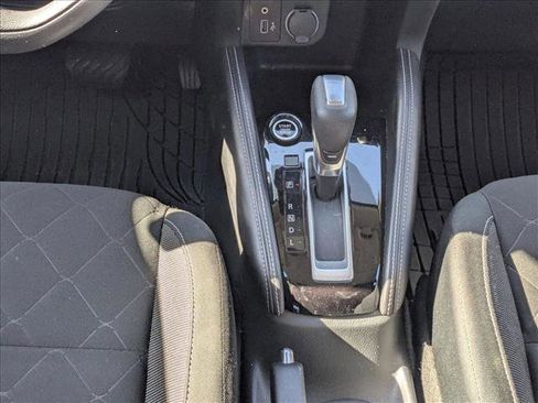 Used 2020 Nissan Kicks SV image 11