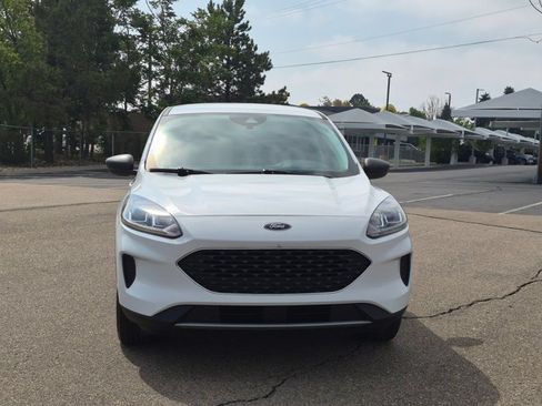 Used 2022 Ford Escape SE AWD/4WD image 2