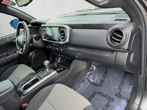 Used 2023 Toyota Tacoma TRD Off-Road image 20