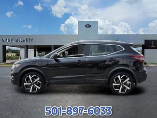 Used 2020 Nissan Rogue Sport SL FWD video 2