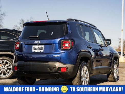 Used 2017 Jeep Renegade Latitude w/ Cold Weather Group image 5