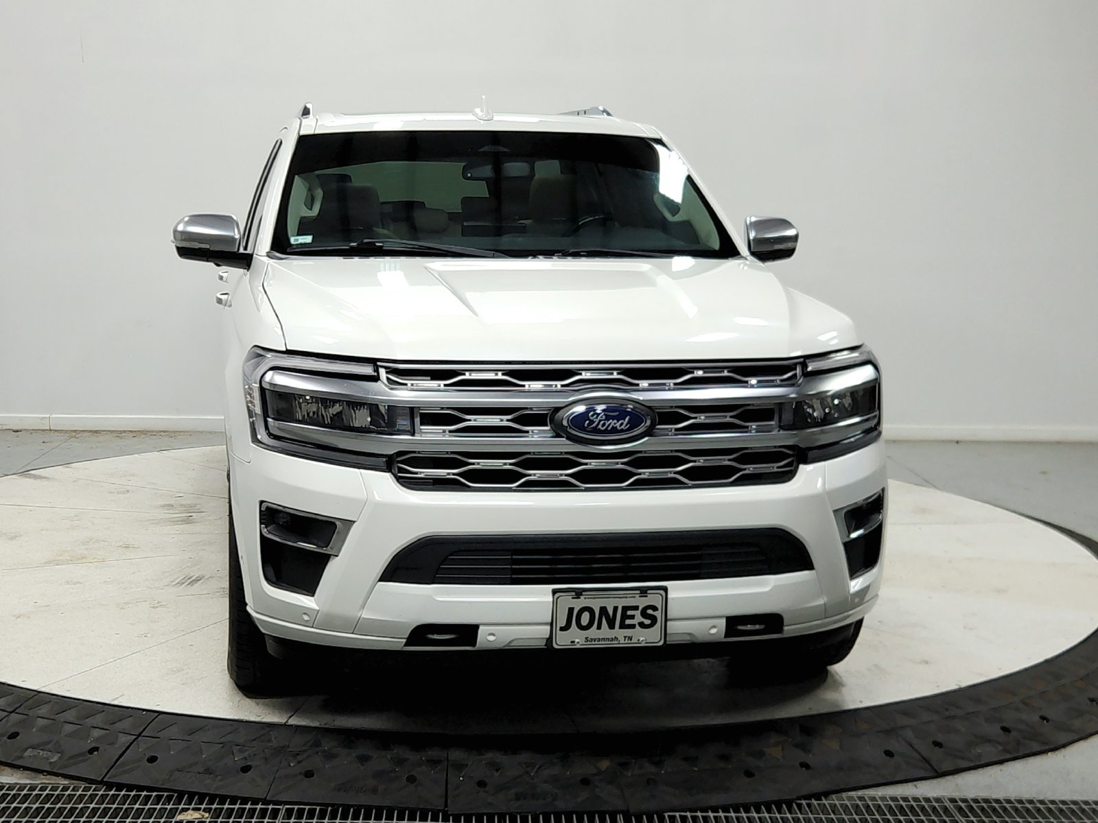 Used 2022 Ford Expedition Max Platinum AWD/4WD image 3