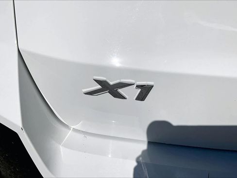 Certified 2025 BMW X1 xDrive28i w/ M Sport Package image 32
