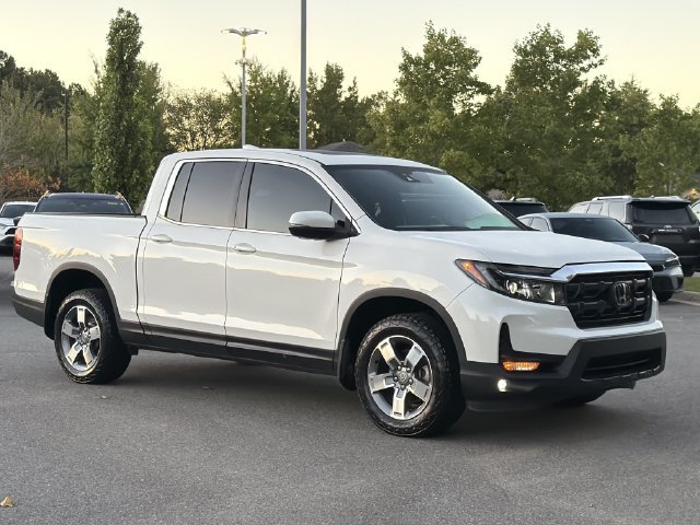 Used 2025 Honda Ridgeline RTL image 1