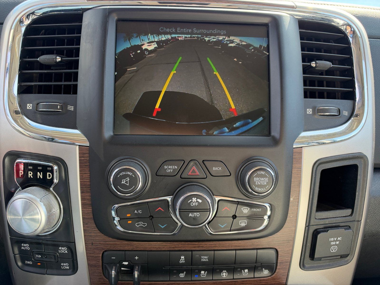 Used 2016 RAM 1500 Laramie w/ Convenience Group AWD/4WD image 27
