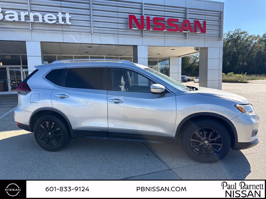 Used 2018 Nissan Rogue SV FWD image 12