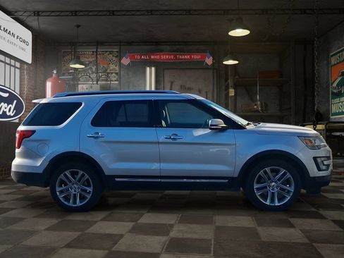 Used 2016 Ford Explorer Limited AWD/4WD image 7