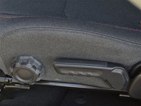 Used 2024 Jeep Wrangler Unlimited Rubicon w/ XTREMEE 35" Tire Package image 31