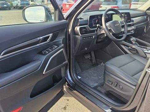 New 2025 Kia Telluride S image 18