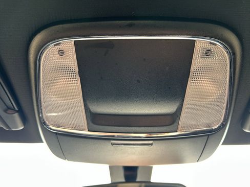 Used 2023 Dodge Charger SXT image 37