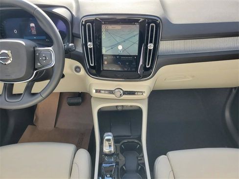 New 2026 Volvo XC40 B5 Ultra w/ Protection Package Premier image 30