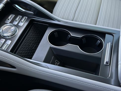 New 2026 Lincoln Nautilus Reserve image 19