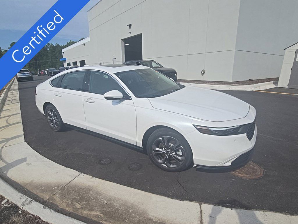 Certified 2026 Honda Accord EX-L image 3