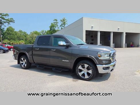 Used 2022 RAM 1500 Laramie AWD/4WD image 36