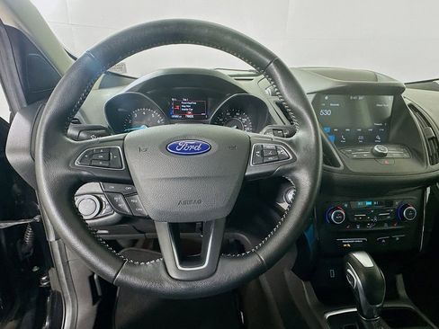 Used 2019 Ford Escape SE image 11