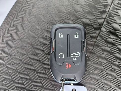 Used 2022 Chevrolet Silverado 2500 LT w/ Convenience Package image 29