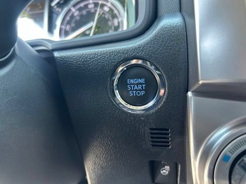 Used 2024 Toyota 4Runner Limited AWD/4WD image 26