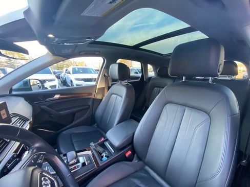 Used 2020 Audi Q5 2.0T Premium w/ Convenience Package image 23