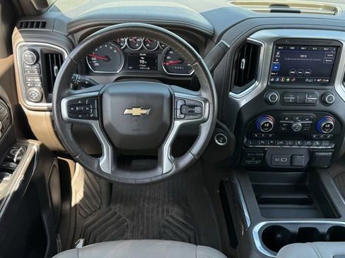 Used 2022 Chevrolet Silverado 1500 LTZ image 12