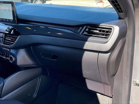 Used 2025 Ford Escape ST-Line image 19