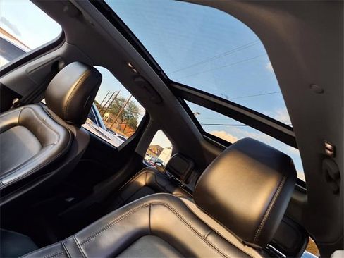 Certified 2022 Lincoln Corsair Reserve w/ Elements Package image 7