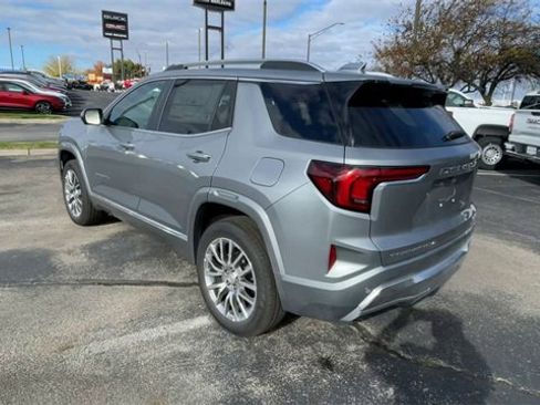 New 2026 GMC Terrain Denali w/ LPO, Floor Liner Package image 8