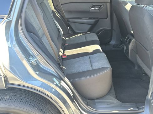 Used 2024 Nissan Rogue SV image 16