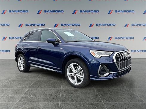 Used 2024 Audi Q3 2.0T Premium Plus image 7